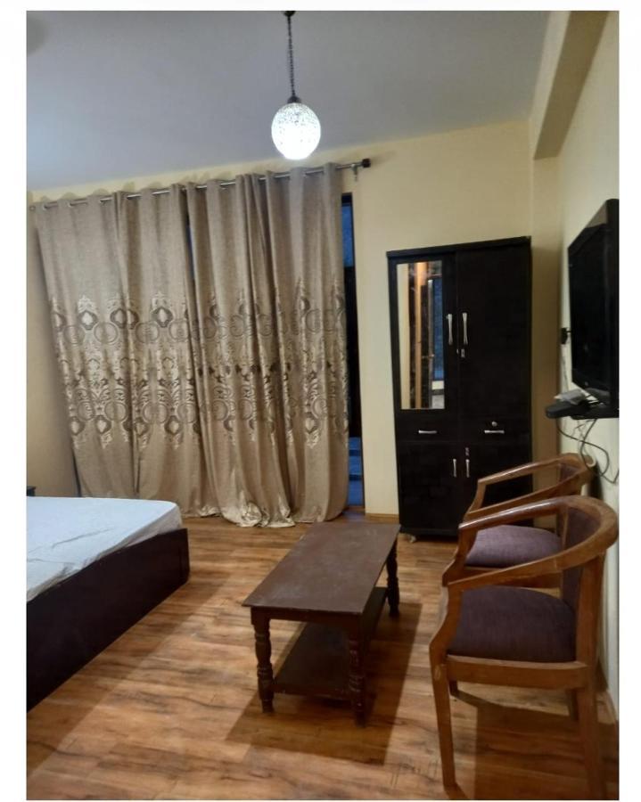 The Royal Kargil Hotel Bagian luar foto